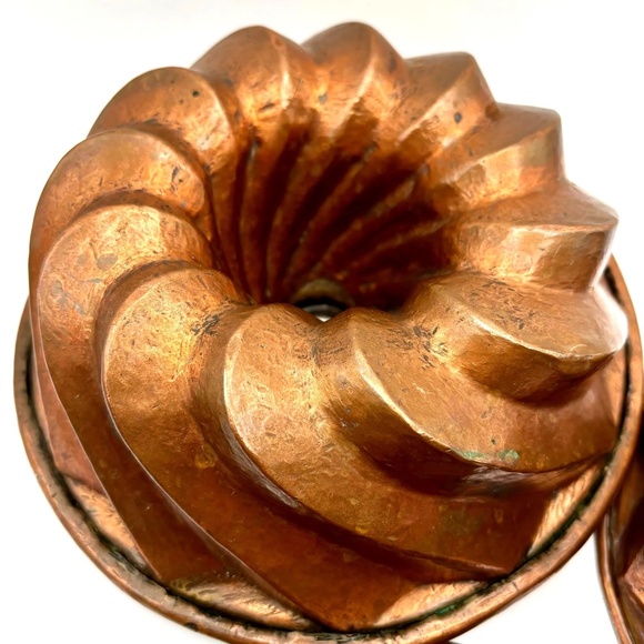 3 Vintage French Copper Molds - Picture 9 of 11